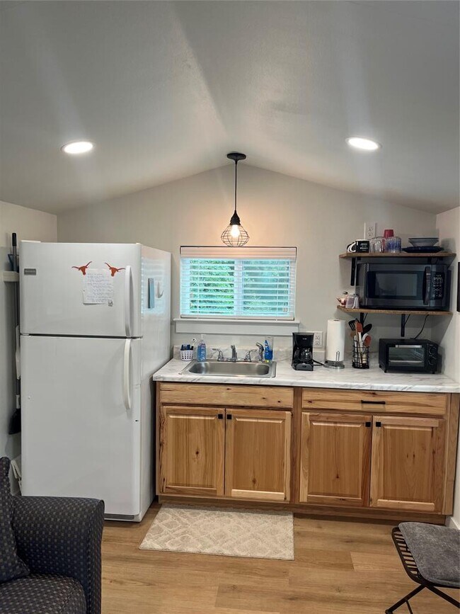 Foto del edificio - 165 Ranchette St