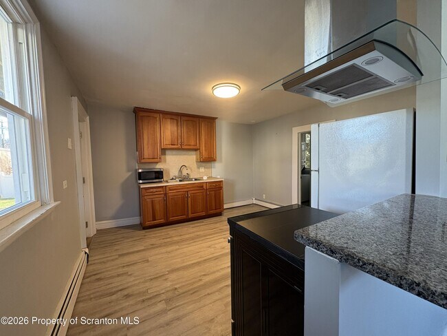 Foto del edificio - 107 Homestead St