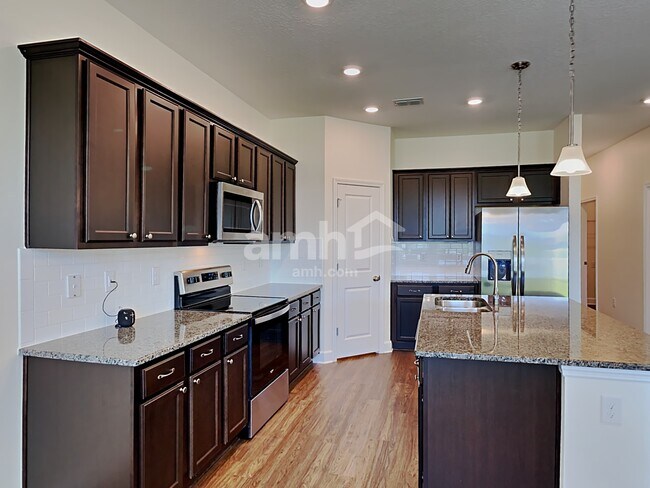 Foto del edificio - 4622 Reisswood Loop