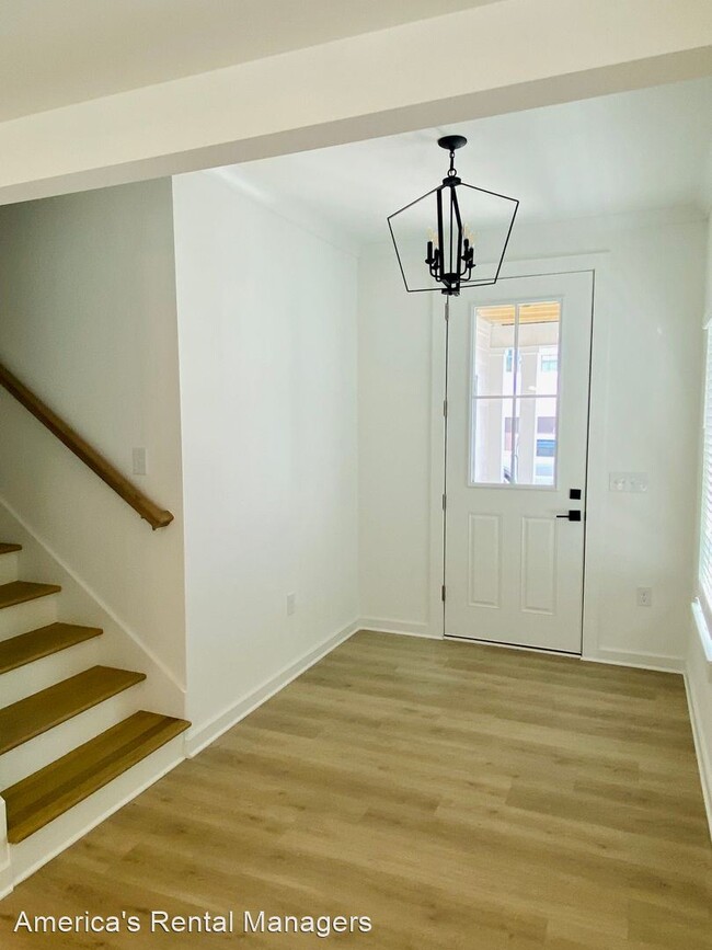 Building Photo - 4 br, 2.5 bath House - 4668 Casablanca Drive