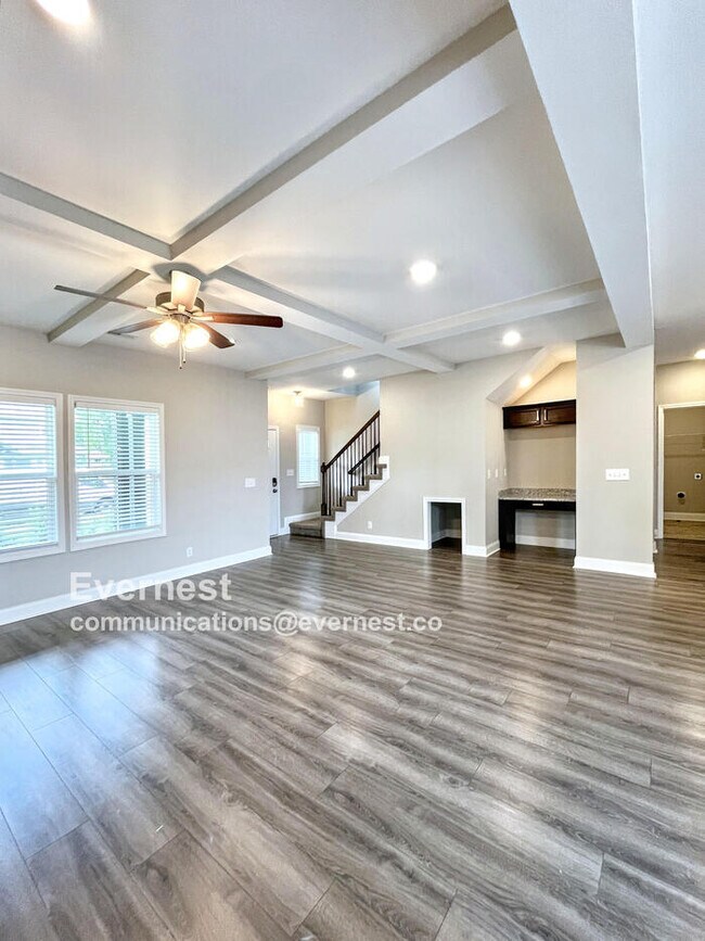 Building Photo - 805 Marksman Ct