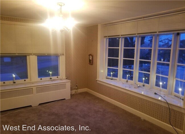 Foto del edificio - 1625 Highland St