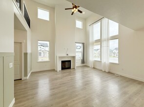 Building Photo - 1467 Holland Dr