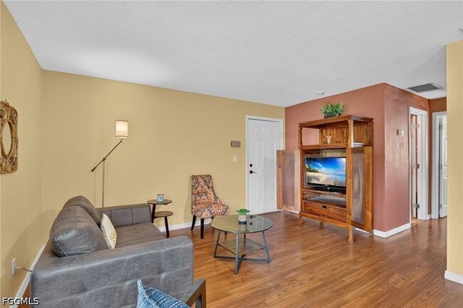Building Photo - 3344 N Key Dr