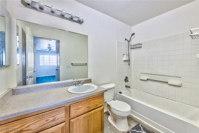 Foto del edificio - 4730 E Craig Rd