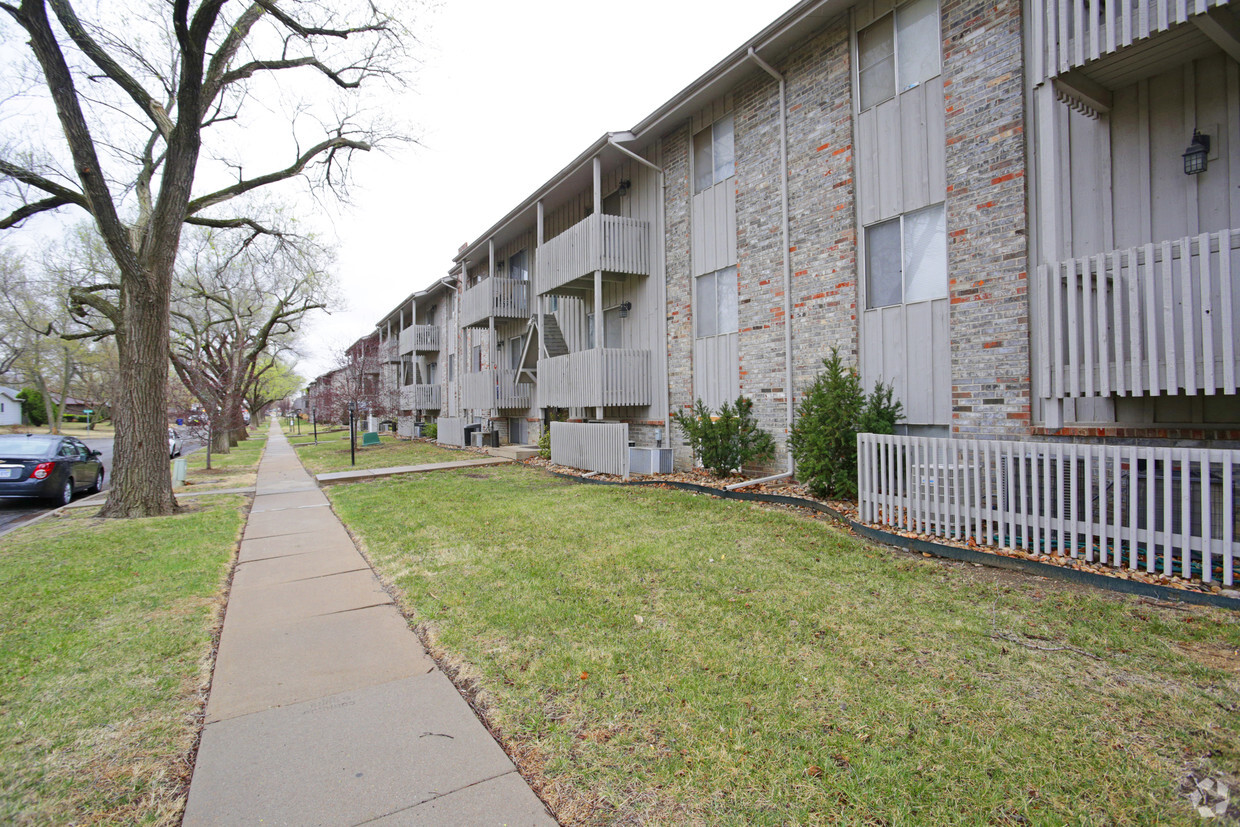 Primary Photo - Danish Village Apartments