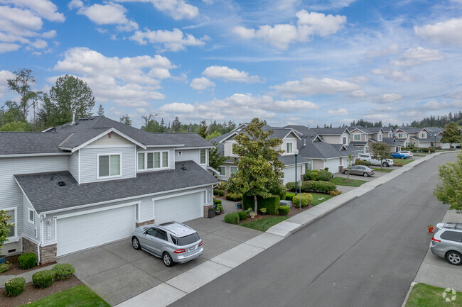 Building Photo - The Pointe at Crosswater Condominiums