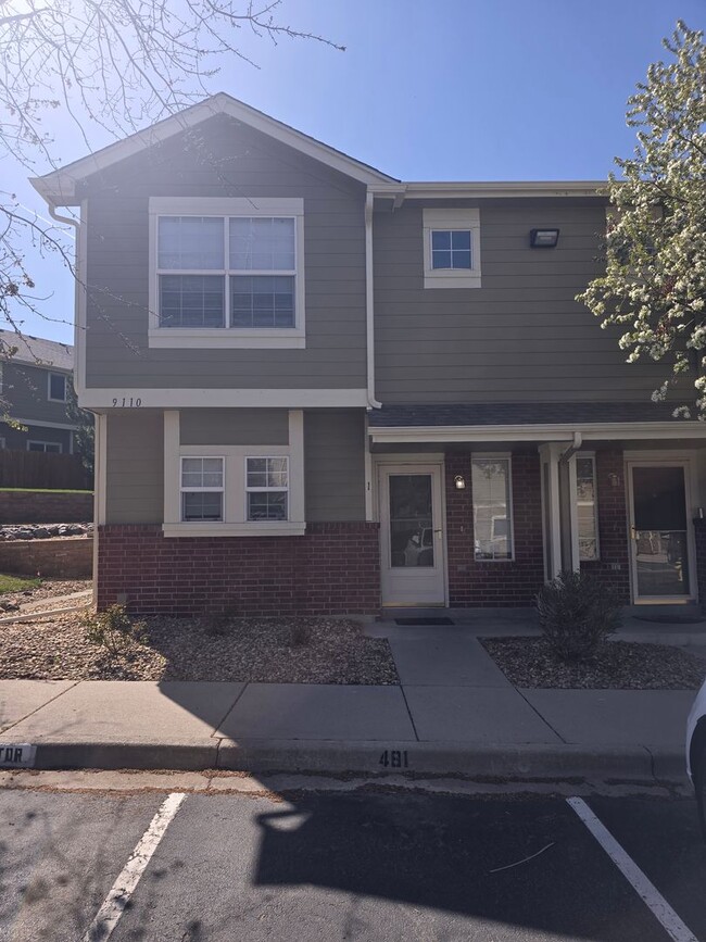 2 Bedroom 2.5 Bath townhome in Thornton! - 2 Bedroom 2.5 Bath townhome in Thornton!