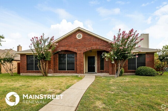 Building Photo - 7401 Aberdeen Dr