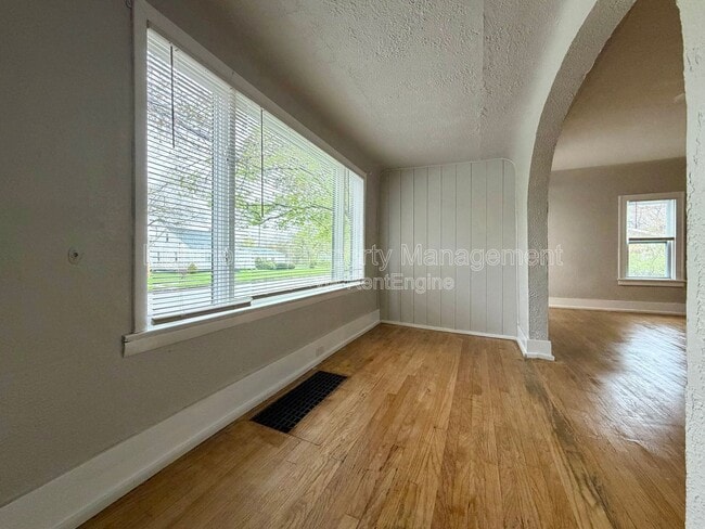 Foto del edificio - 2145 8th St
