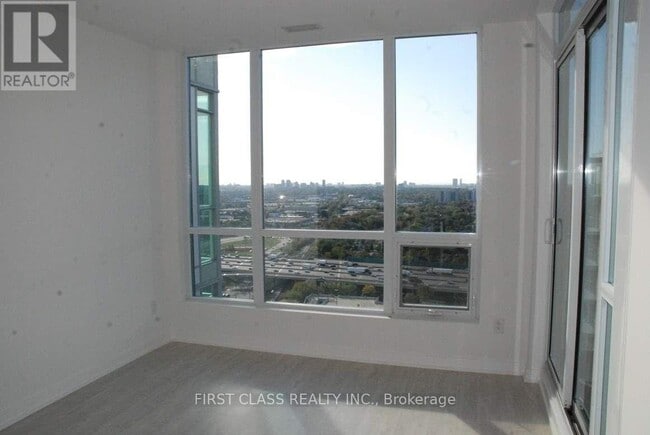 Building Photo - 33-PH33 Singer Ct