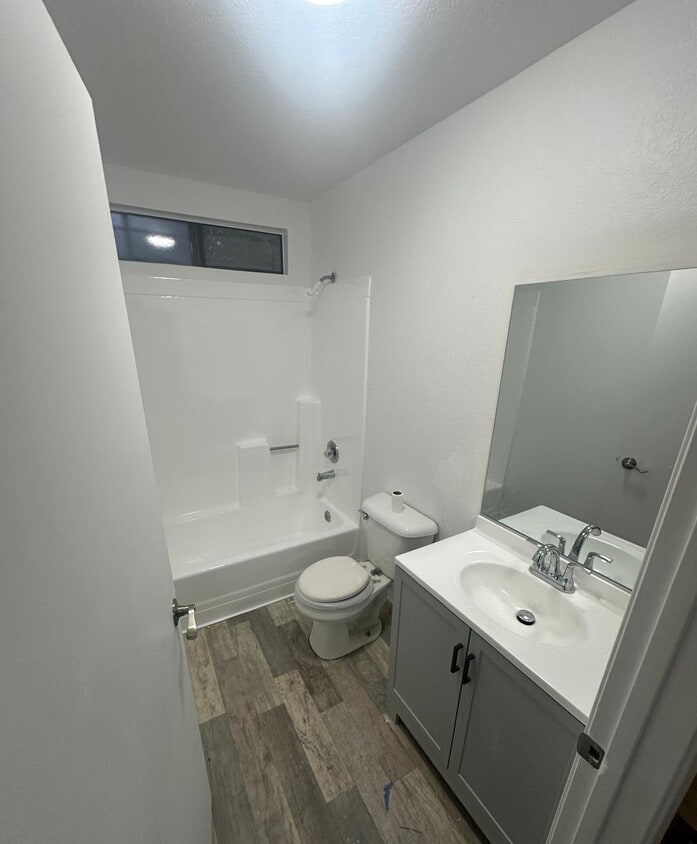 Foto del edificio - 1346 257th St