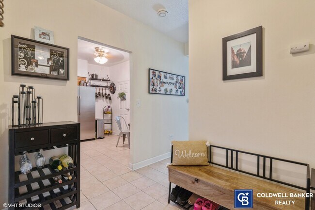 Foto del edificio - 8801 W Golf Rd