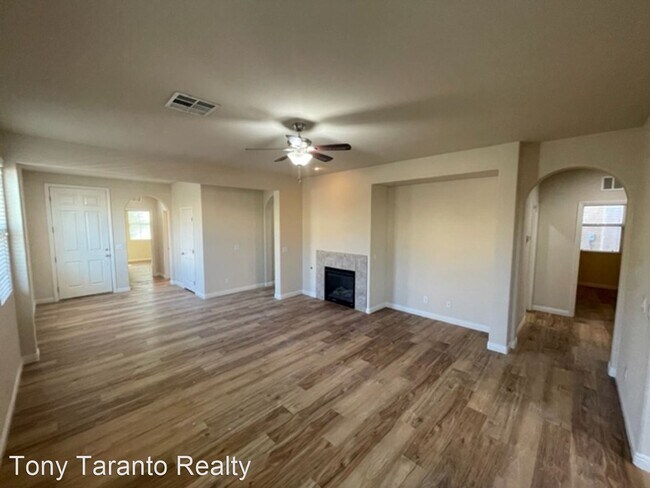 Foto del edificio - 4 br, 3 bath House - 232 Garden Trellis Ct.
