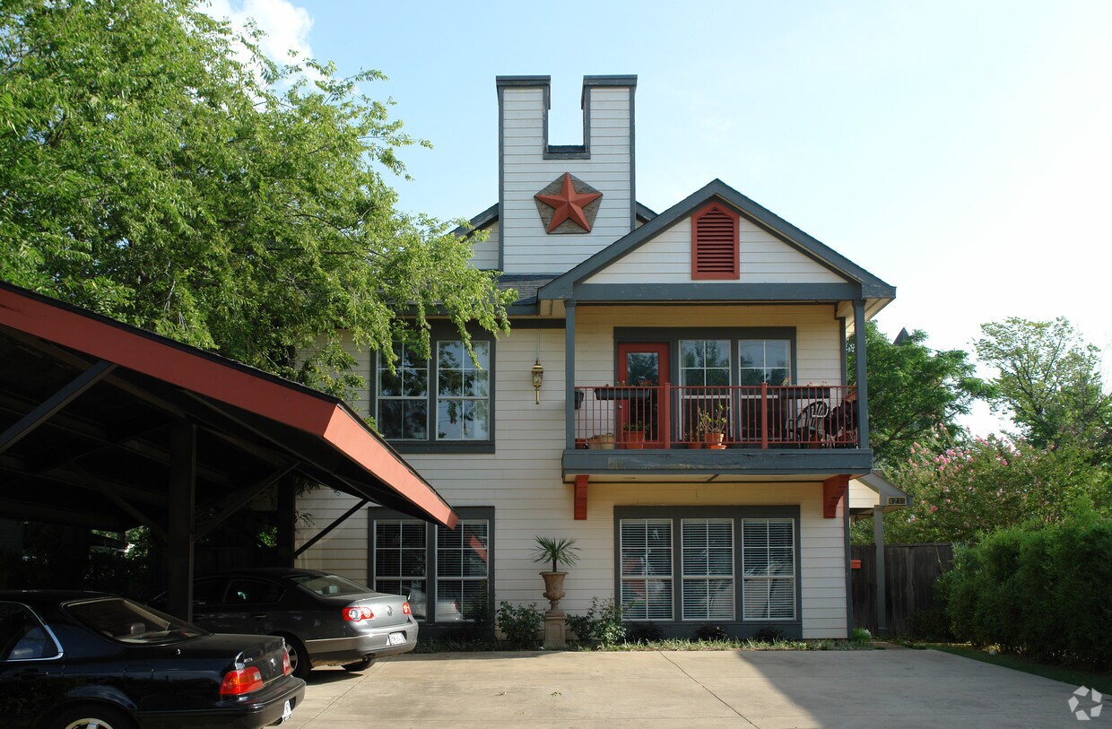 Building Photo - 4233-4235 Wycliff Ave