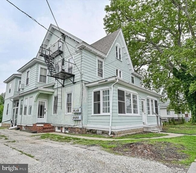 Building Photo - 81 S Broadway