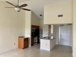 Building Photo - 2841 N Oakland Forest Dr