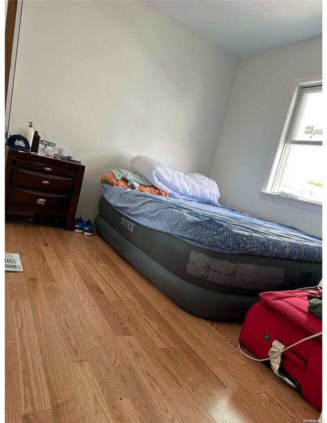 11930 199th St, Queens, NY 11412 House Rental in Queens, NY