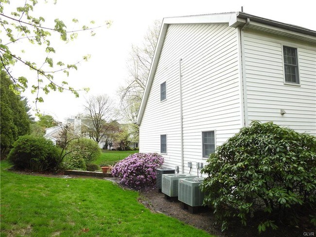 Building Photo - 1436 Calypso Ave