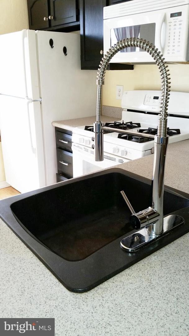 Building Photo - 2406B Shurlock Ct