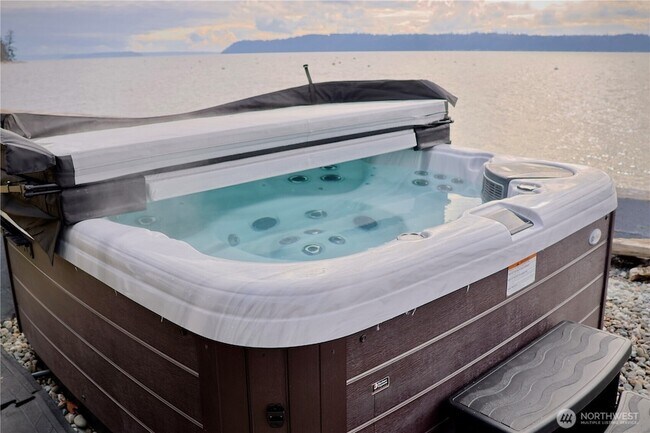 Foto del edificio - 14300 Frans Dr