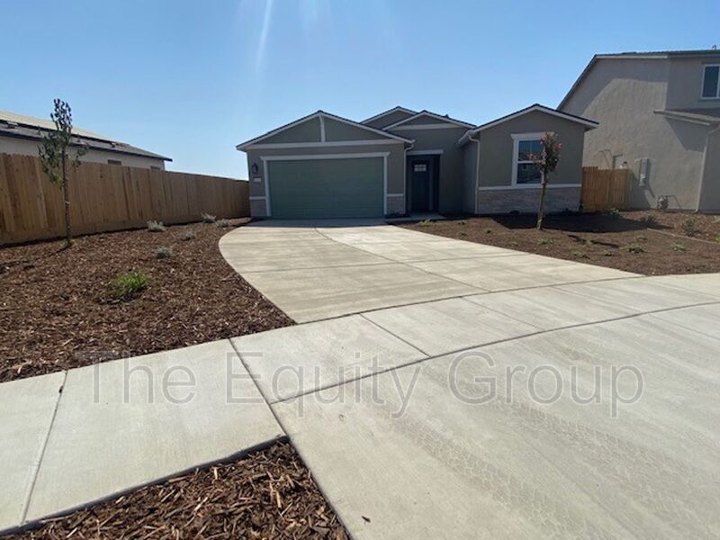 Primary Photo - 1705 E Mesa Ct