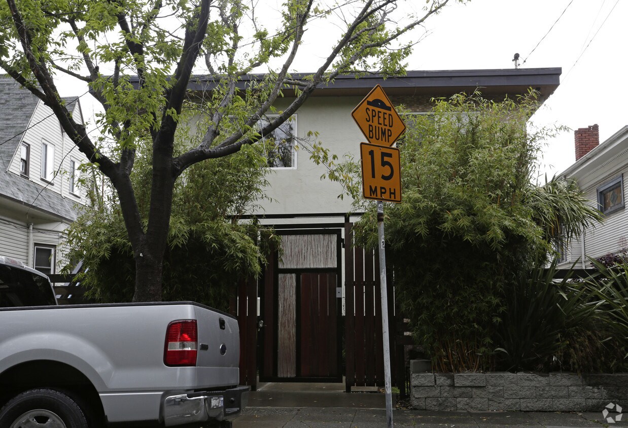 Foto del edificio - 466 37th St