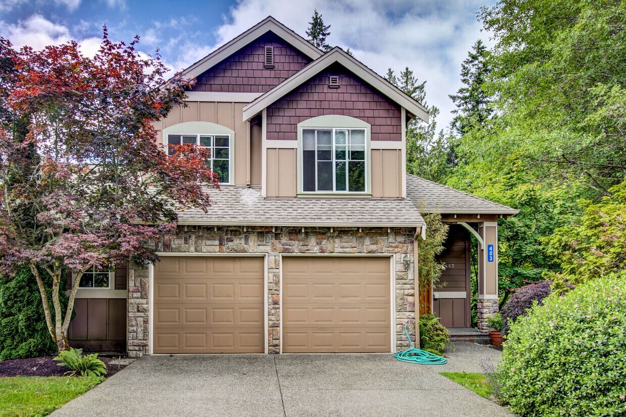 Primary Photo - Gorgeous 3 Bedroom Home on Bainbridge Island.