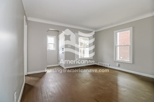Foto del edificio - 5306 Chatsworth St