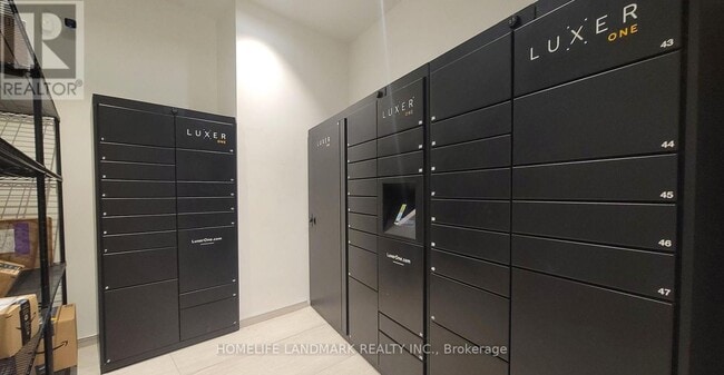 Building Photo - 80 Vanauley St