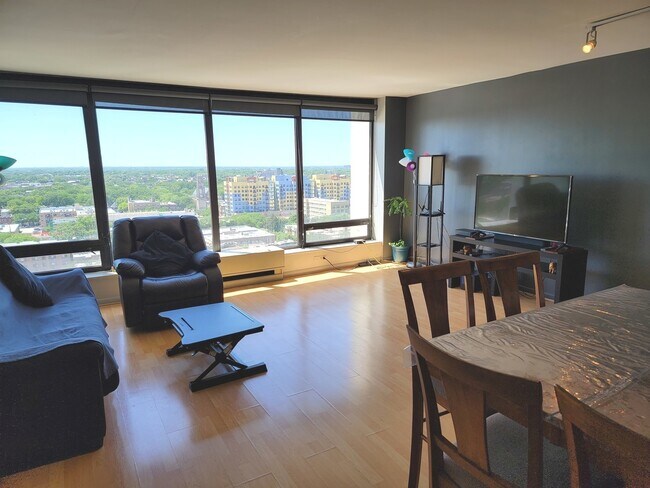 Foto del edificio - 5445 N Sheridan Rd