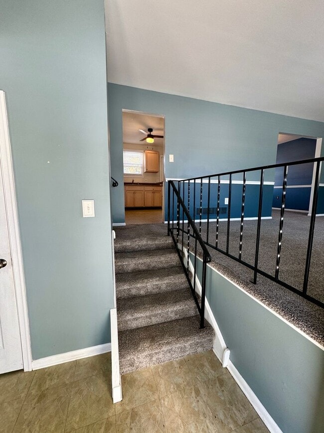 Building Photo - Welcome to 33 Windy Court!