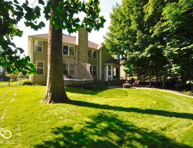 Foto del edificio - 14080 Plantation Wood Ln