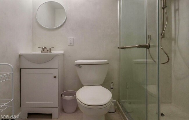 Foto del edificio - 7400 Estero Blvd