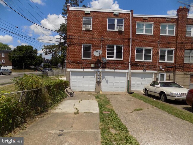 Building Photo - 7972 Forrest Ave
