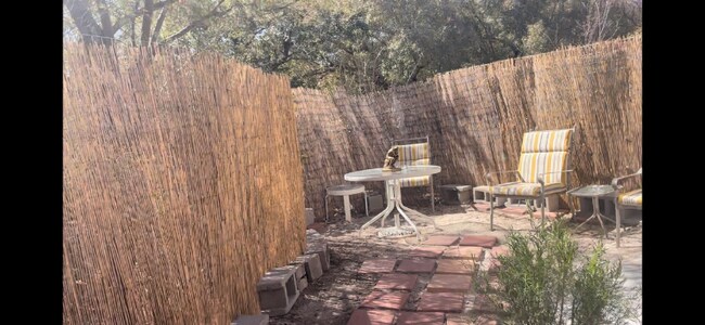 Foto del edificio - 11749 Lily Rubin Ave