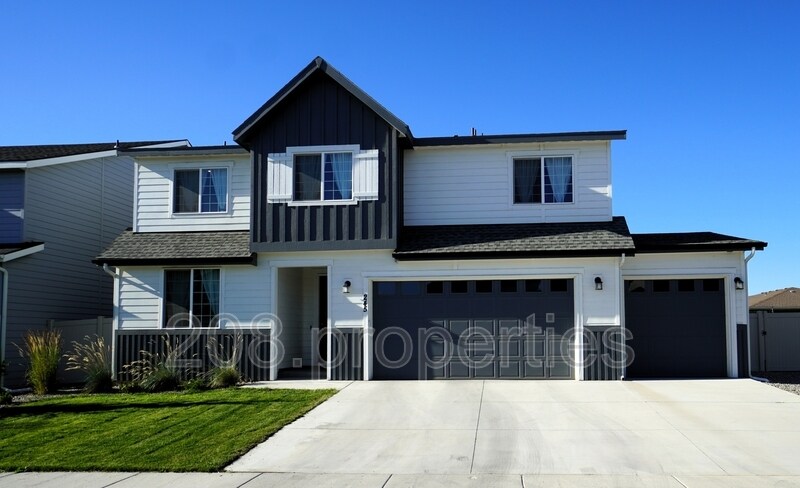 Primary Photo - 245 E Caldera St