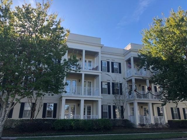 3 Bedroom 2 Bathroom top floor condo at the Terraces of East Village. - 3 Bedroom 2 Bathroom top floor condo at the Terraces of East Village.