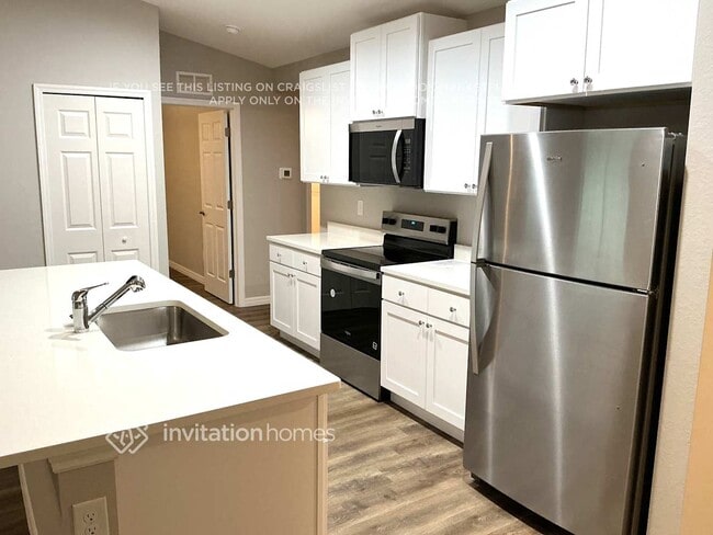 Foto del edificio - 23508 Cedarton Ave