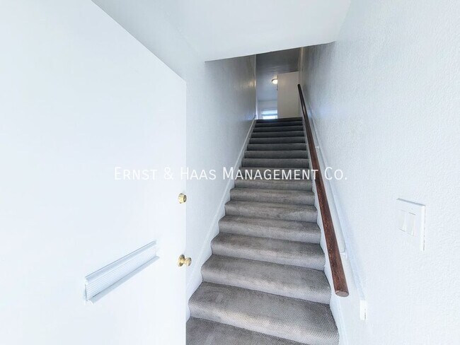Foto del edificio - 546 Lime Ave