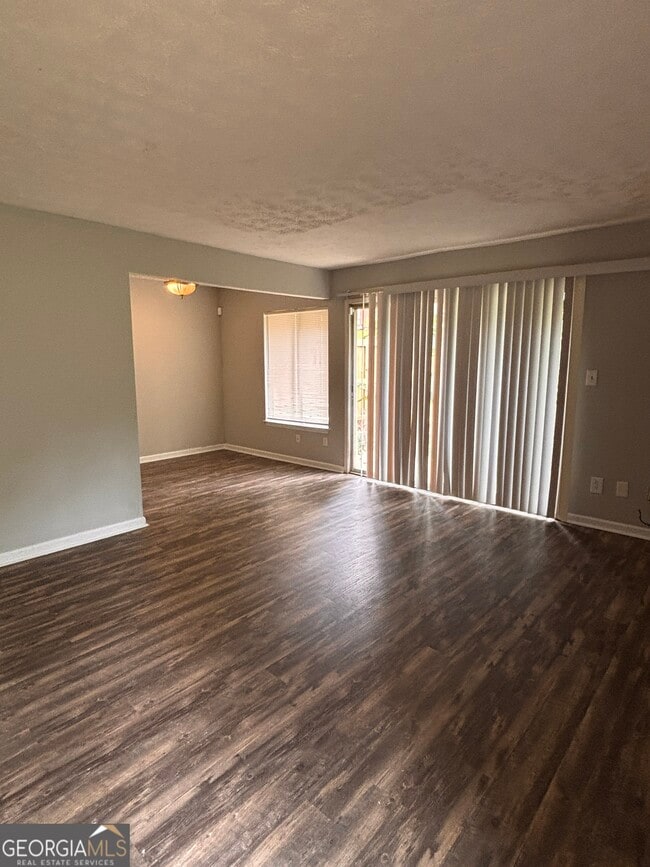 Foto del edificio - 3156 Tangerine Ct