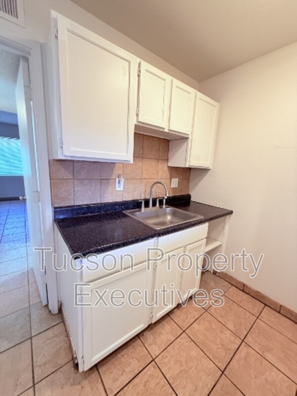 Foto del edificio - 219 W Fort Lowell Rd