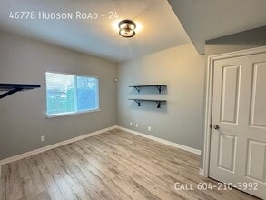 Building Photo - 46778 Hudson Rd