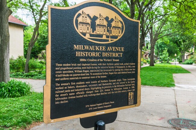 Building Photo - 2308 Milwaukee Ave, Lower Unites