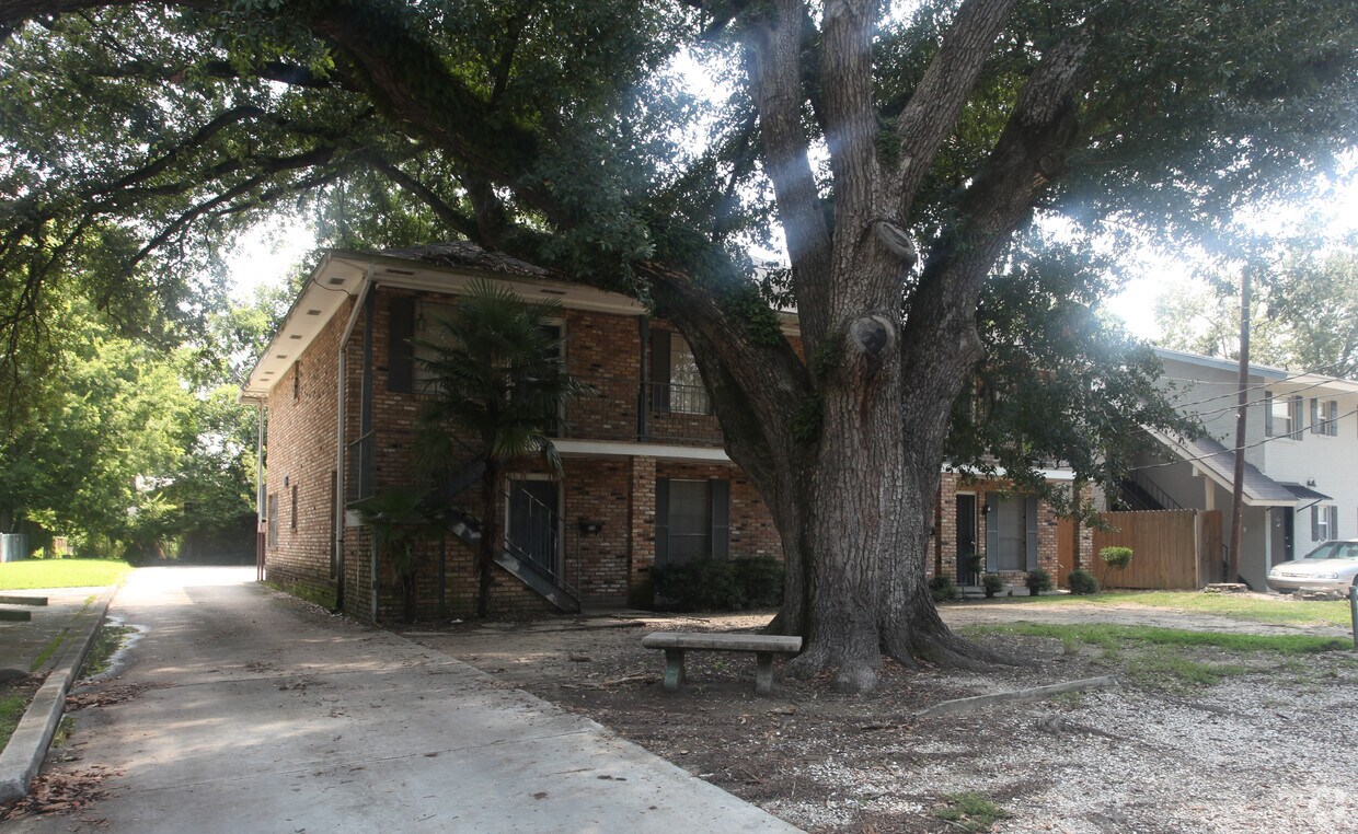 Foto del edificio - 411 East Dr
