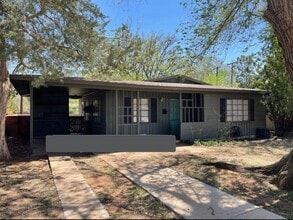 Building Photo - 4615 Detroit Ave