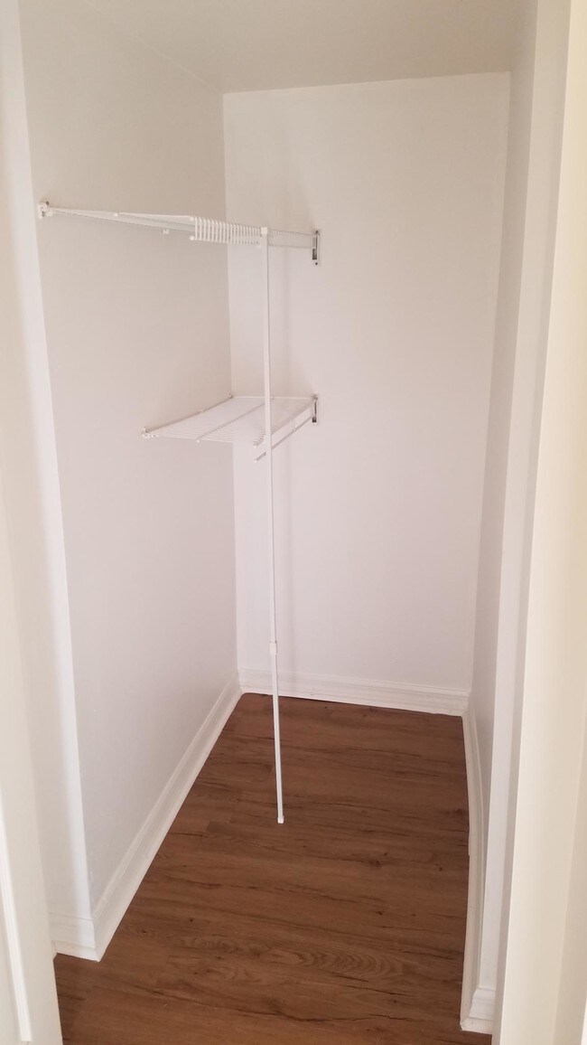 Foto del edificio - 7416 Plumbago Bridge Rd