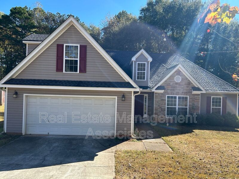 Foto principal - 648 Lynchburg St