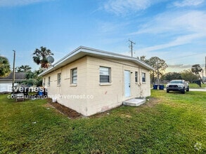 Building Photo - 2925 N 46th St