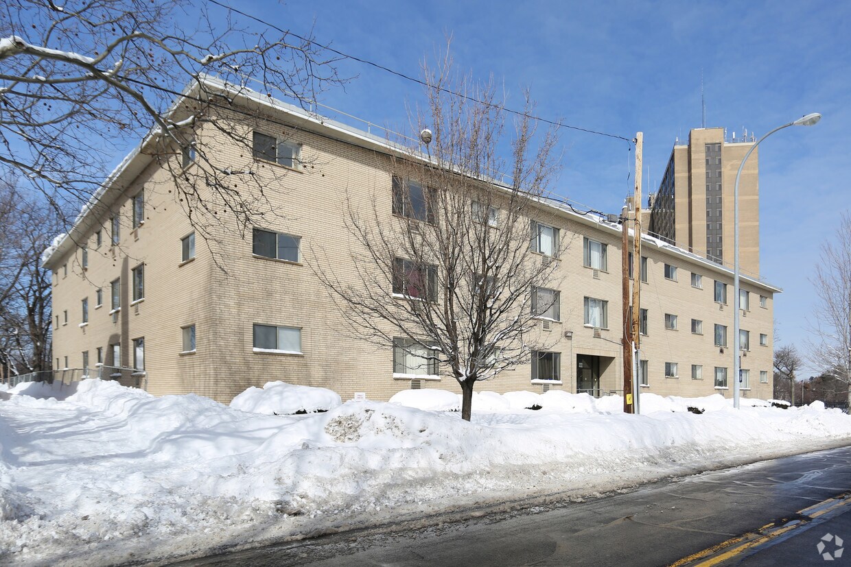Primary Photo - Woodie View Apartments